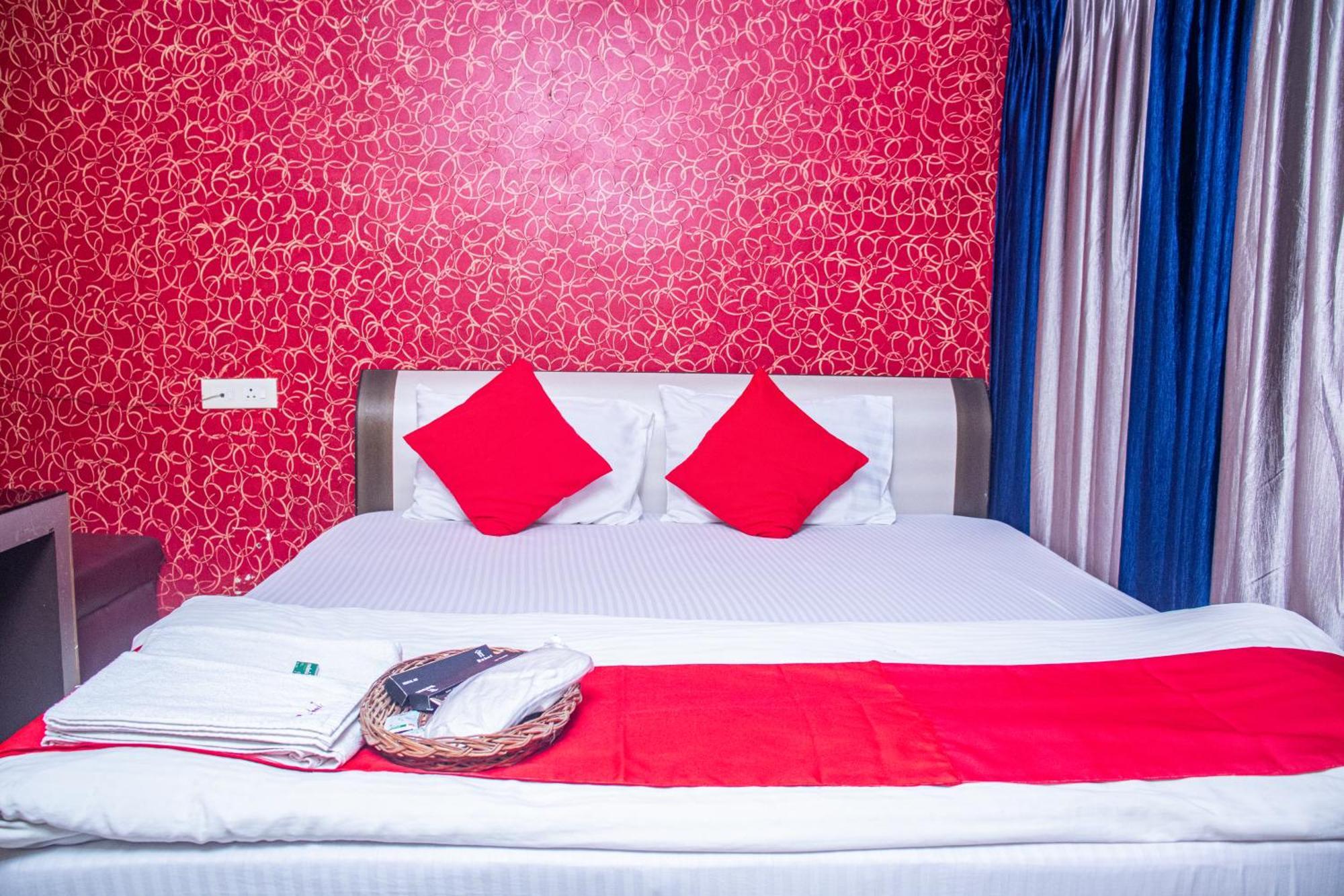 Babul Hotel Kolkata Exterior photo